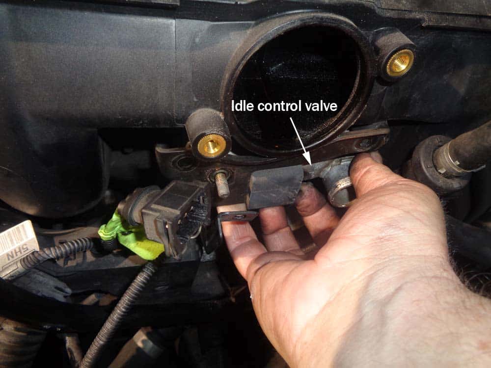 See B3849 repair manual